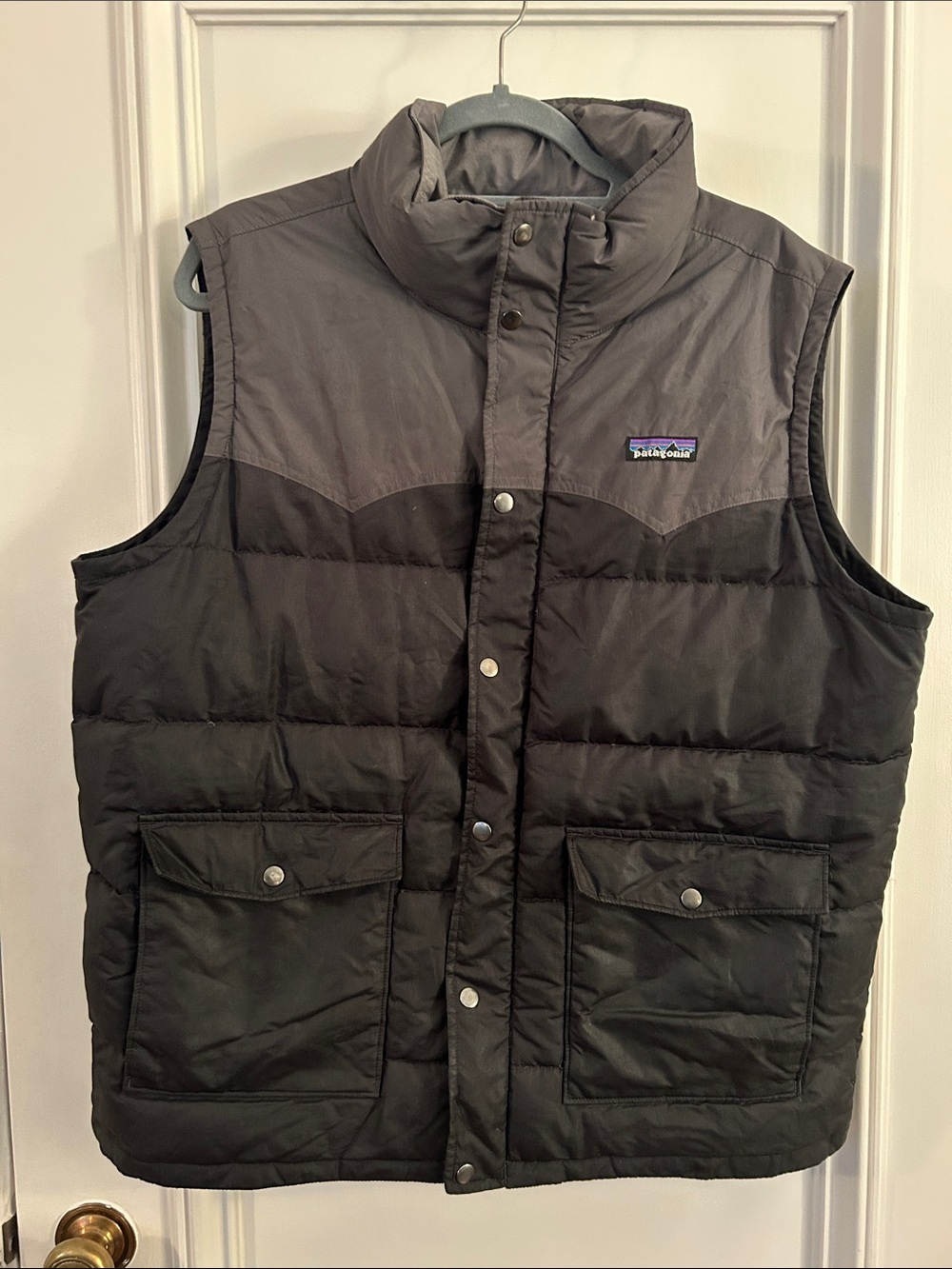 Patagonia Men’s Black and Charcoal Puffer Vest